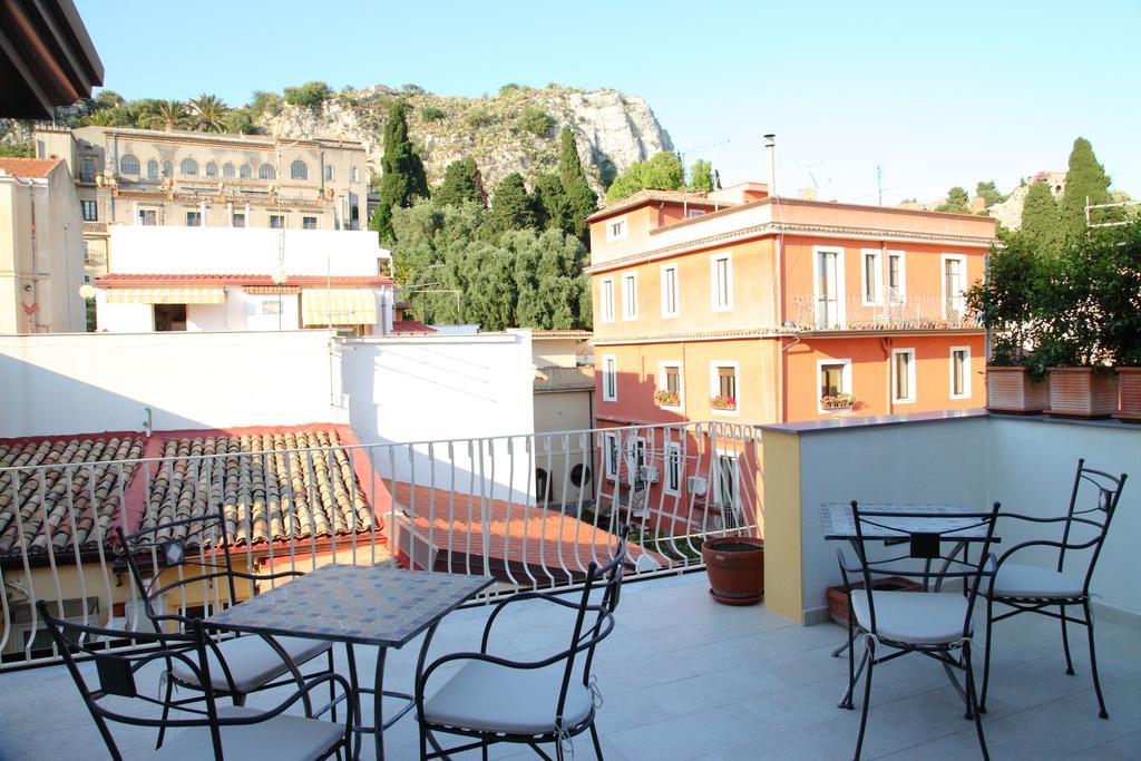 B&B Evelyne Taormina Zewnętrze zdjęcie